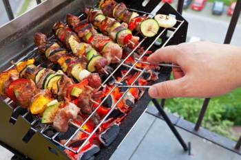 Grillen auf Balkon